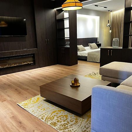 Hotel Reyes Ziries Albolote Bagian luar foto