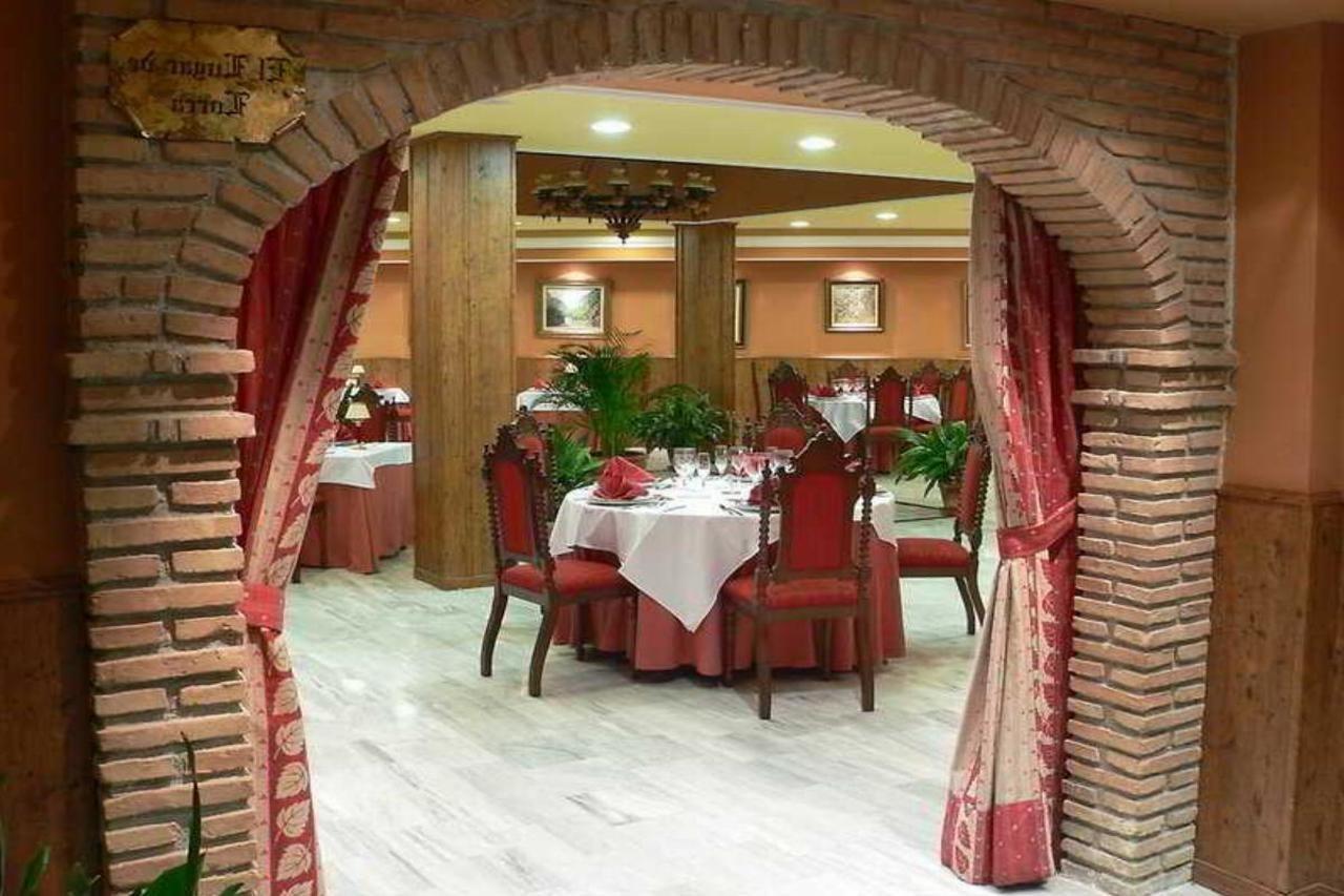 Hotel Reyes Ziries Albolote Bagian luar foto