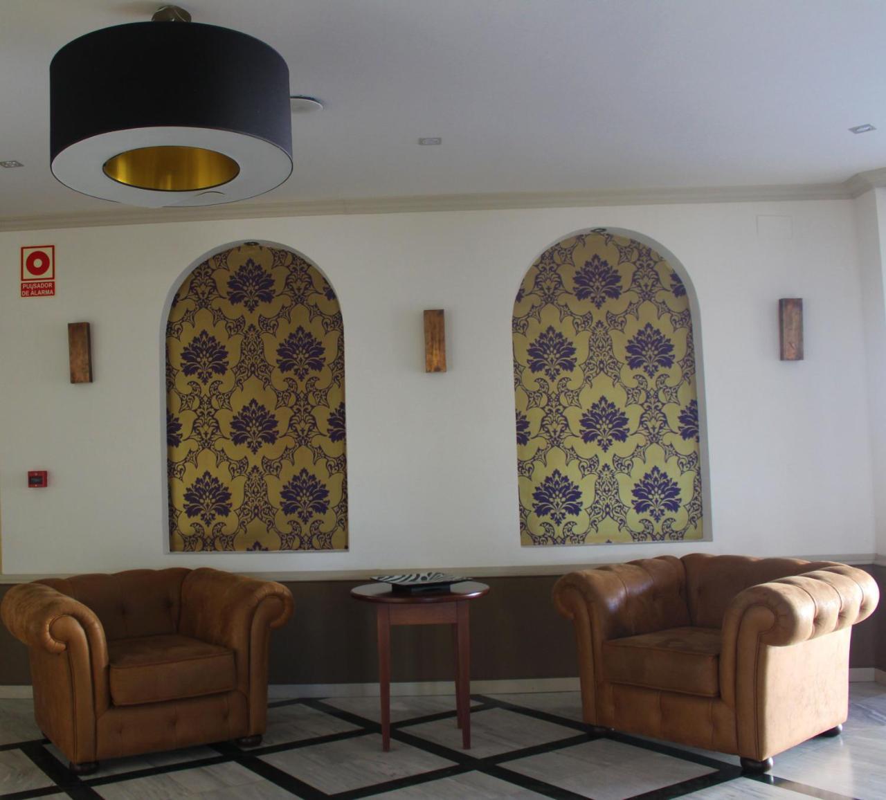 Hotel Reyes Ziries Albolote Bagian luar foto
