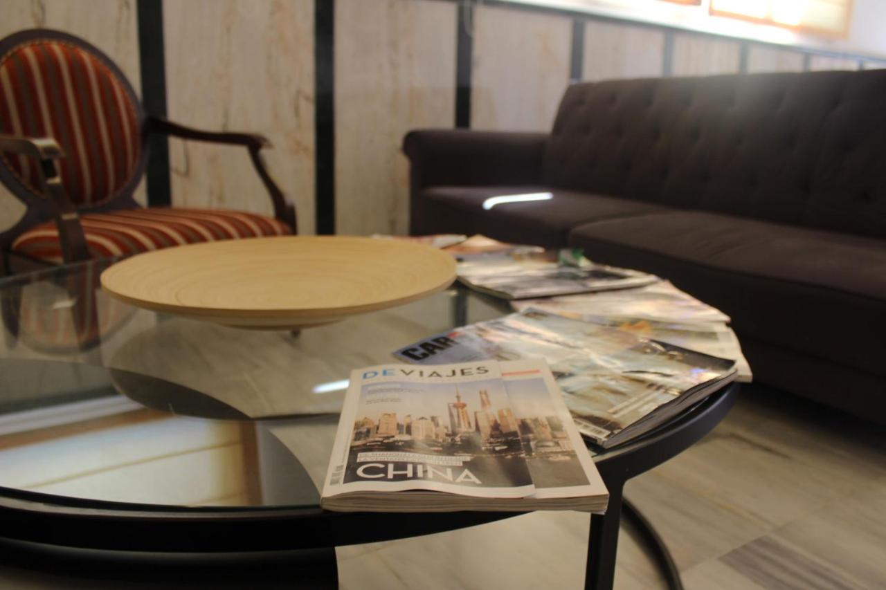 Hotel Reyes Ziries Albolote Bagian luar foto